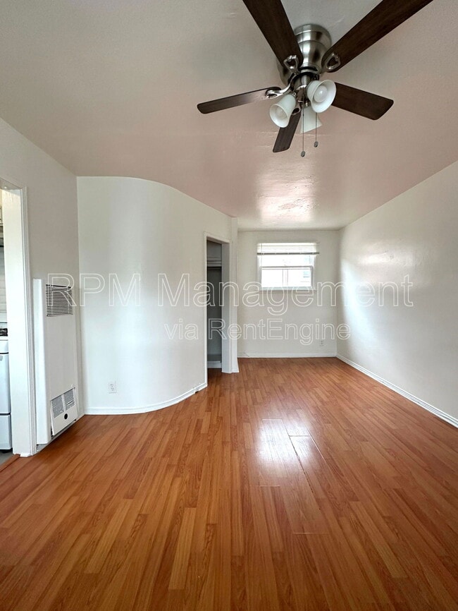 property at 1737 N Sycamore Ave