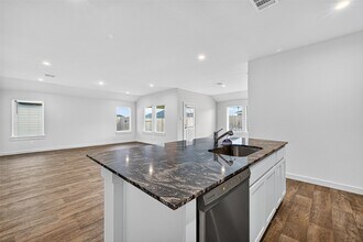 4415 Russet Elm Ln in Rosenberg, TX - Foto de edificio - Building Photo