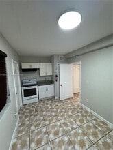 17325 Homestead Ave in Miami, FL - Building Photo - Building Photo