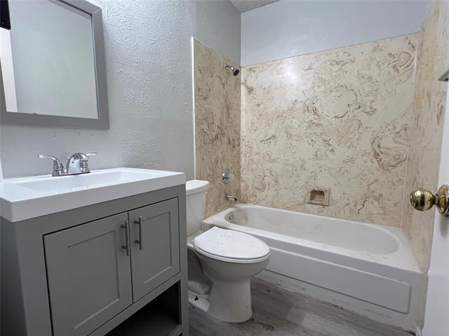 11824 Garden Terrace Dr in Dallas, TX - Building Photo - Building Photo