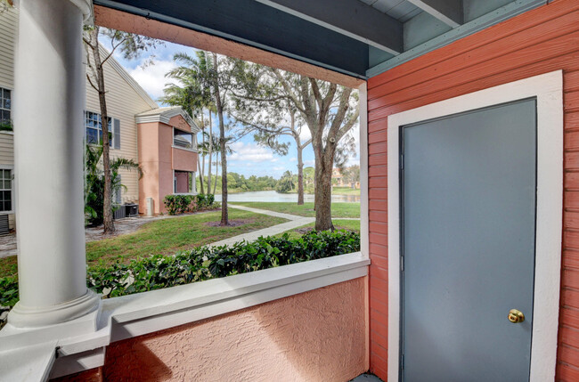 1365 Crystal A Way in Delray Beach, FL - Building Photo - Building Photo