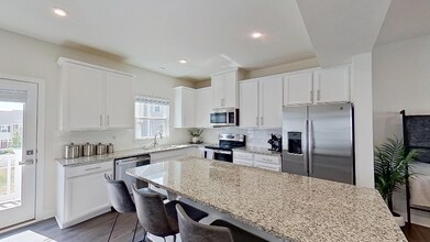 114 Lupine Dr in Mars, PA - Building Photo - Building Photo