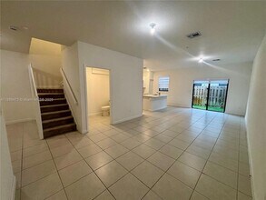 218 SW 159th Ct, Unit 2 in Pembroke Pines, FL - Building Photo - Building Photo