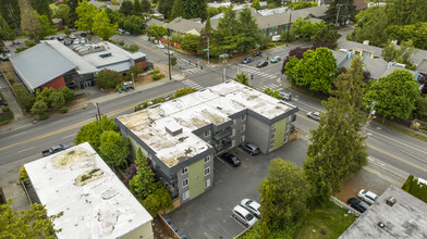 12748 Greenwood Ave N in Seattle, WA - Building Photo - Building Photo