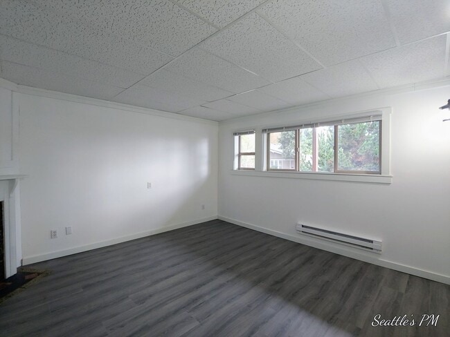 258 E Newton St in Seattle, WA - Building Photo - Building Photo