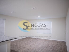 11473 Oakfield Ct, Unit 101 in Jacksonville, FL - Building Photo - Building Photo