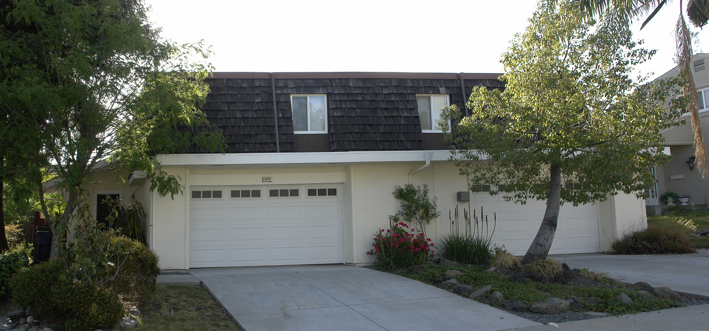 1070-1072 Esplanade Pl in Walnut Creek, CA - Building Photo