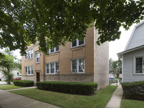 5600 N Marmora Ave in Chicago, IL - Building Photo - Building Photo