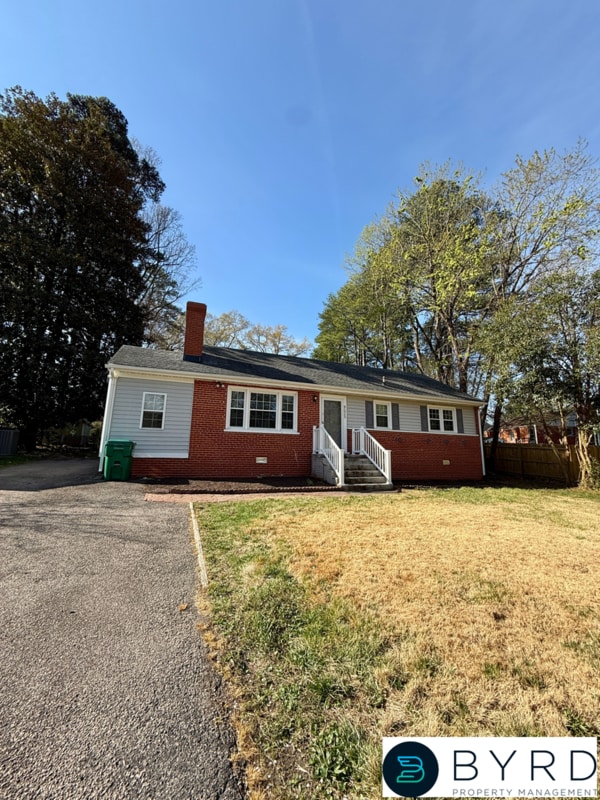 property at 9023 Farmington Dr