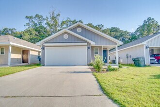 1949 Mary Jo Way in Pensacola, FL - Building Photo - Building Photo