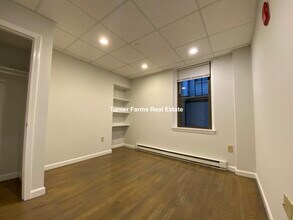 73 Park Dr, Unit 18 in Boston, MA - Building Photo - Building Photo