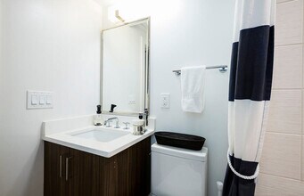 616 D St SE in Washington, DC - Building Photo - Building Photo