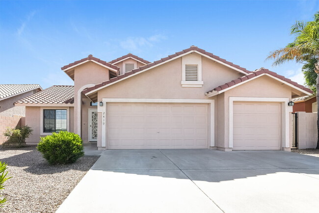 property at 2419 S Saranac