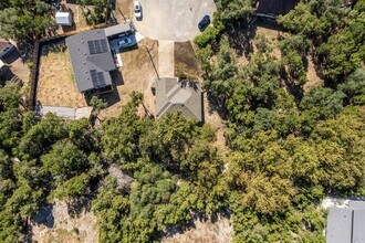 7704 Plateau Cove in Lago Vista, TX - Building Photo - Building Photo