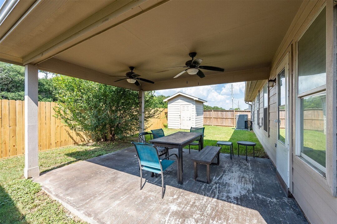 15823 Kings Cypress Ln in Cypress, TX - Building Photo