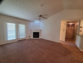 1103 Powerhouse Ln in Louisville, KY - Building Photo - Building Photo