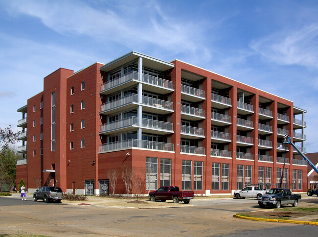 The Chimes in Tuscaloosa, AL - Building Photo - Building Photo