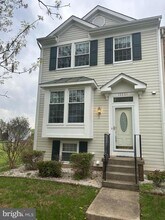 13301 Burkitts Rd in Fairfax, VA - Building Photo - Building Photo