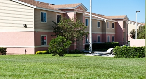 Country Walk in Wauchula, FL - Building Photo