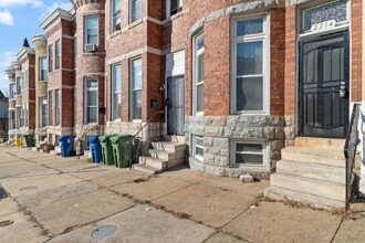 2214 Ruskin Ave in Baltimore, MD - Foto de edificio - Building Photo