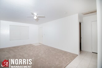 9874 W Leander Dr in Arizona City, AZ - Building Photo - Building Photo