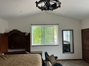 261 Cruzero St, Unit The House that Love Built in Ojai, CA - Building Photo - Building Photo
