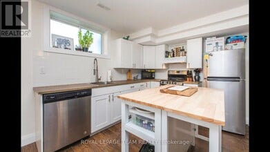 230 Glynn Ave in Ottawa, ON - Building Photo - Building Photo