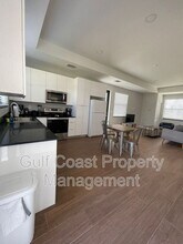 681 Windermere Dr in Lehigh Acres, FL - Building Photo - Building Photo