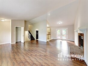 5801 Leaf Ct in Charlotte, NC - Building Photo - Building Photo