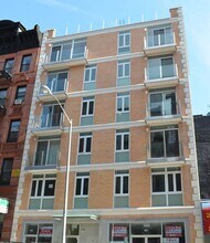 24 Henry St in New York, NY - Building Photo - Building Photo