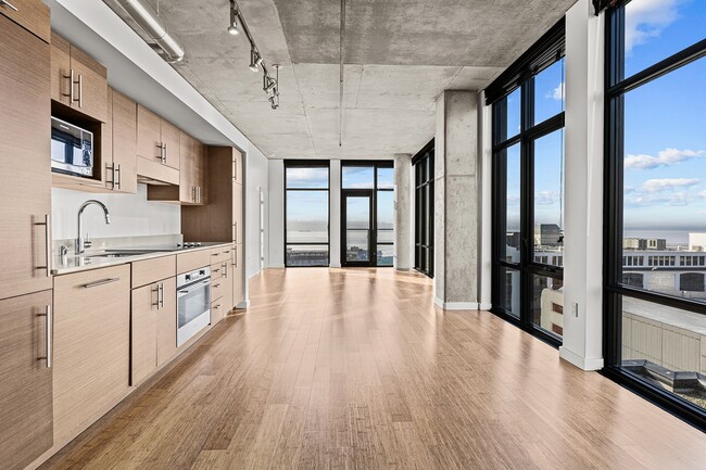 Walton Lofts in Seattle, WA - Building Photo - Building Photo