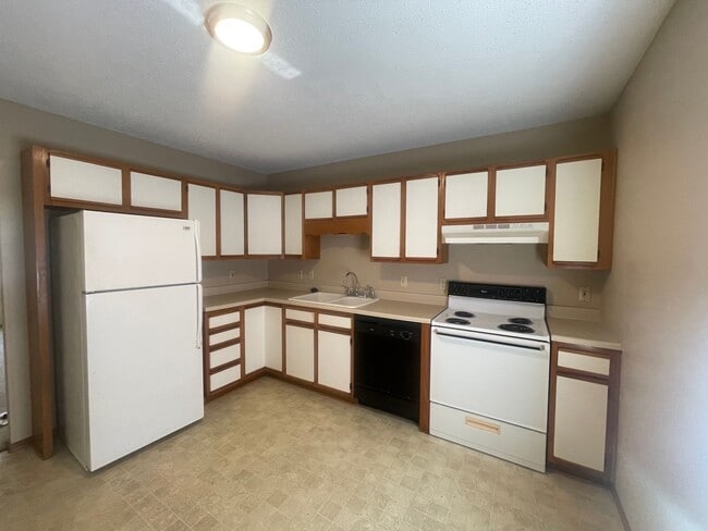 910-912 S Clifton Ave in Springfield, MO - Building Photo - Building Photo