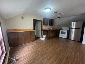 212 Depeyster St in Rome, NY - Building Photo