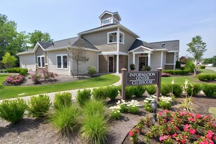 Country Club Manor Apartments