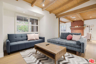 4437 Vantage Ave in Los Angeles, CA - Building Photo - Building Photo