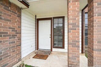 6222 Candleview Ct in San Antonio, TX - Building Photo - Building Photo