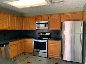 13831 Sandover Dr in Houston, TX - Building Photo - Building Photo