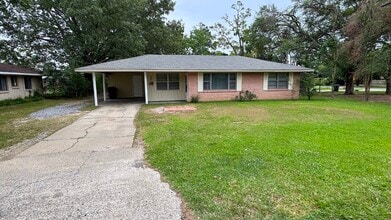 202 Gross St in West Monroe, LA - Building Photo - Building Photo