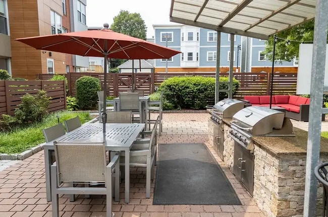 30 Caldwell St in Boston, MA - Foto de edificio - Building Photo