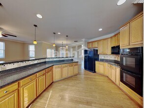 348 Yellow Iris Rd in Grayson, GA - Building Photo - Building Photo