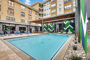 Village On The Green Apartments
