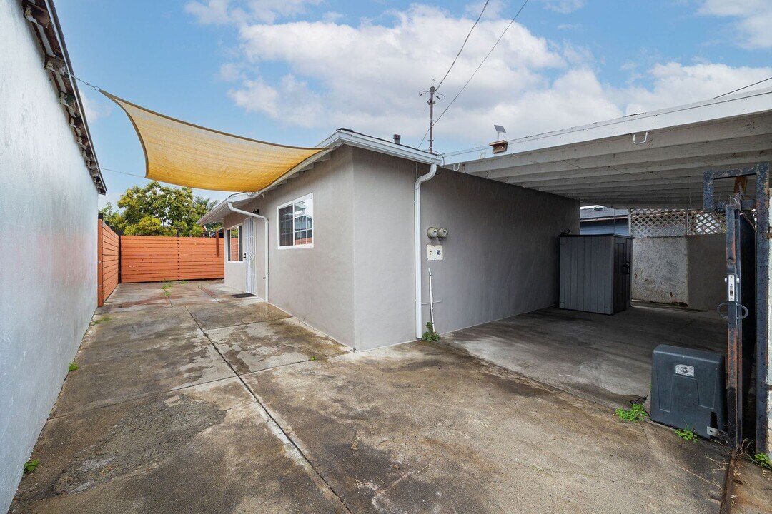 3063 Webster Ave in San Diego, CA - Building Photo