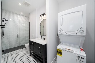 62 Van Reipen Ave in Jersey City, NJ - Building Photo - Building Photo