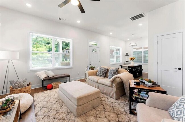 1381 Miller Reed Ave SE in Atlanta, GA - Building Photo - Building Photo