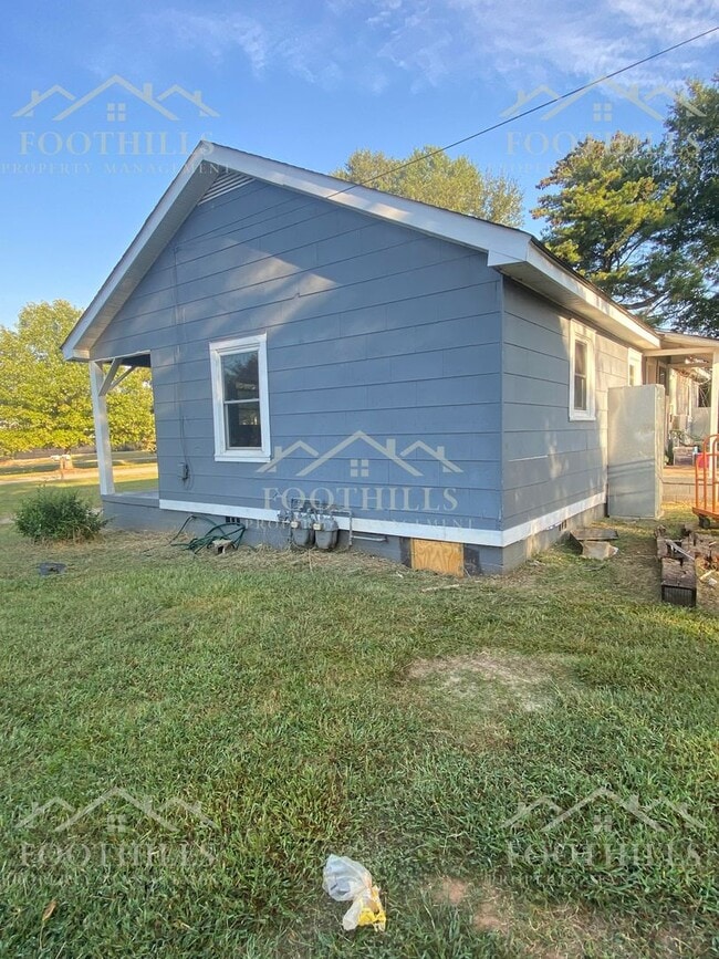 253 S Shirley Ave in Honea Path, SC - Building Photo - Building Photo