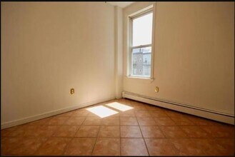 204 Sherman Ave in Jersey City, NJ - Building Photo - Building Photo