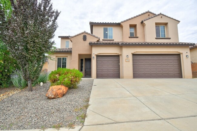 property at 33 Vista Hermosa Pl NE