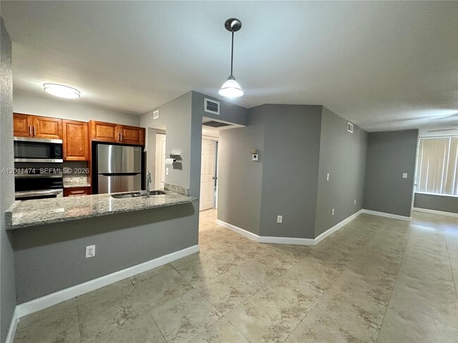 2841 N Oakland Forest Dr