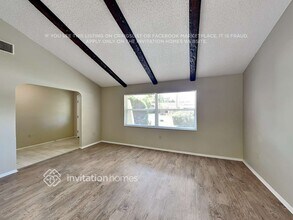4237 Charing Cross Rd in Sarasota, FL - Foto de edificio - Building Photo