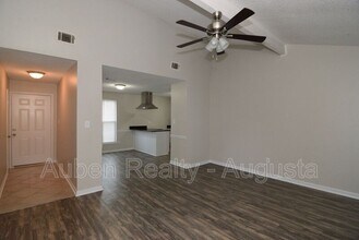 2317 Hiwatha Dr in Augusta, GA - Foto de edificio - Building Photo